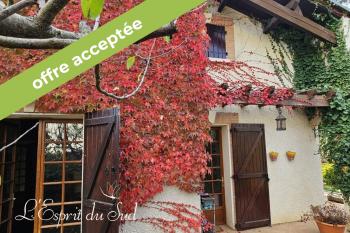 Large house and huge garage, in a residential neighborhood