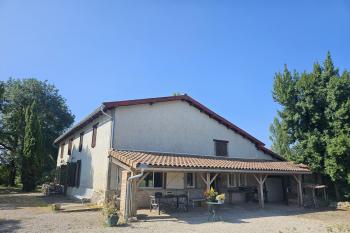 Maison en campagne, beau terrain arboré