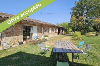 Jolie petite ferme, gîte en devenir, grand jardin et piscine