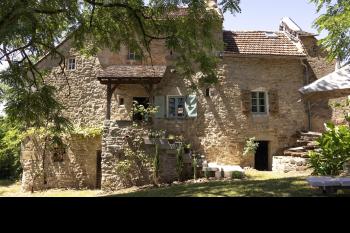 Maison en pierre restaurée,  gîte, grange