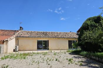 Maison entièrement rénovée, garage, jardin