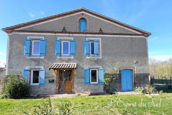 NOUVEAUTE-Authenticité et sérénité pour cette charmante maison à rénover