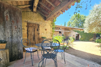 Exceptional property, restored gite and barn