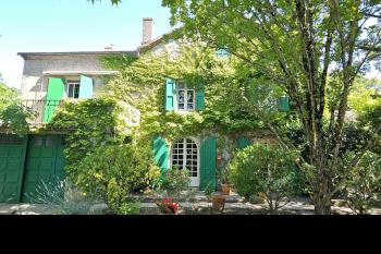 Belle maison de caractère, dans un parc, proche commodités