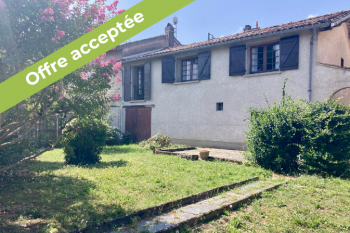 Grande maison, dépendances, joli jardin, garage