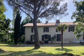 Maison en campagne, un beau parc